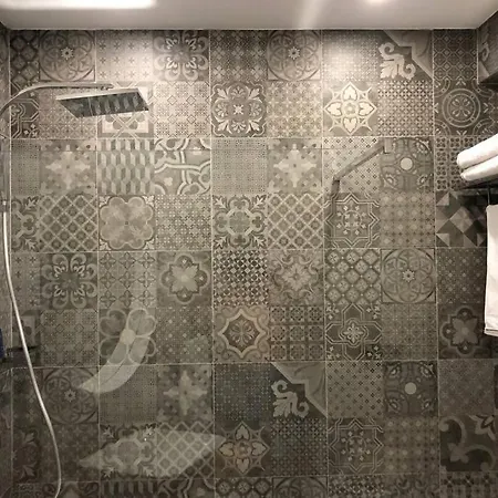 Le Modern' البوفيرا